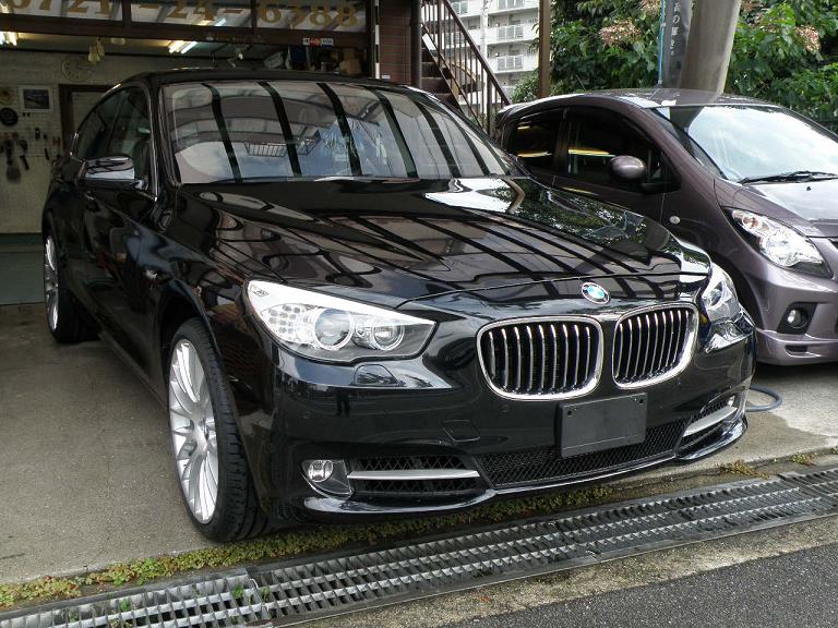 ガラスコーティング　BMW　GT BMW　５３５GT　新車　河内長野市　T様。